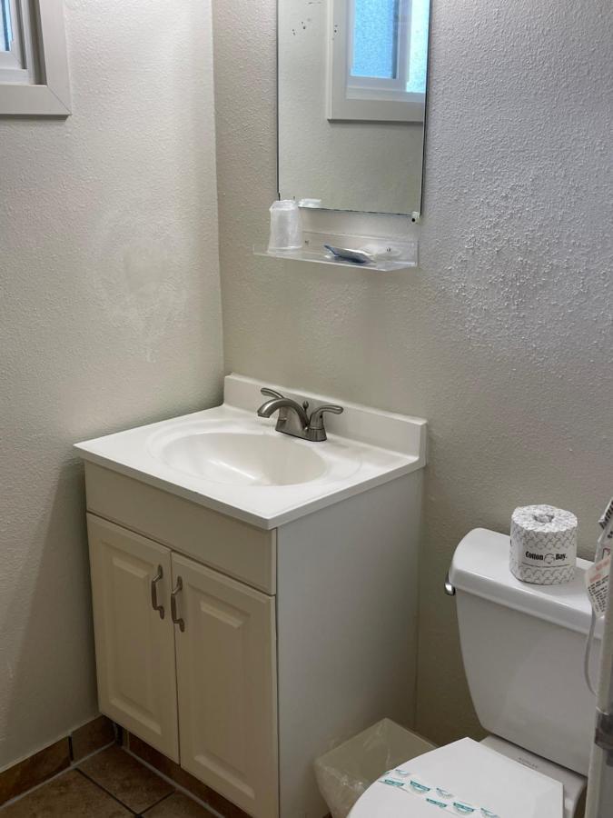 Villa West Motel Флорънс Екстериор снимка