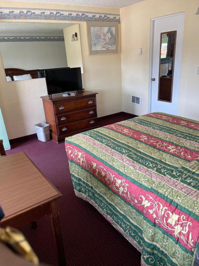 Villa West Motel Флорънс Екстериор снимка
