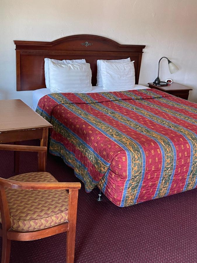 Villa West Motel Флорънс Екстериор снимка