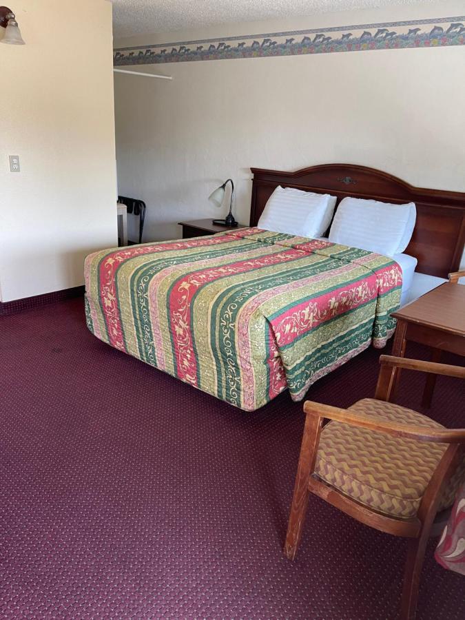 Villa West Motel Флорънс Екстериор снимка