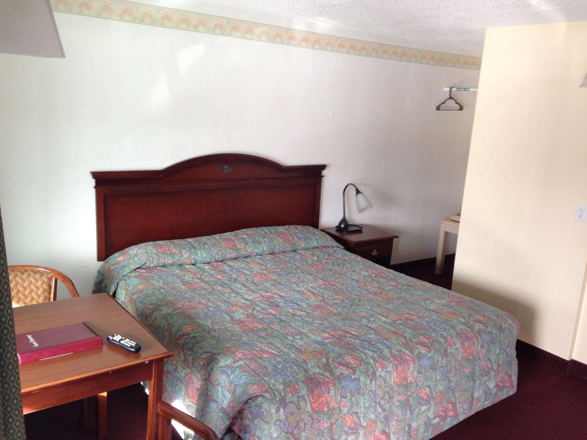 Villa West Motel Флорънс Екстериор снимка